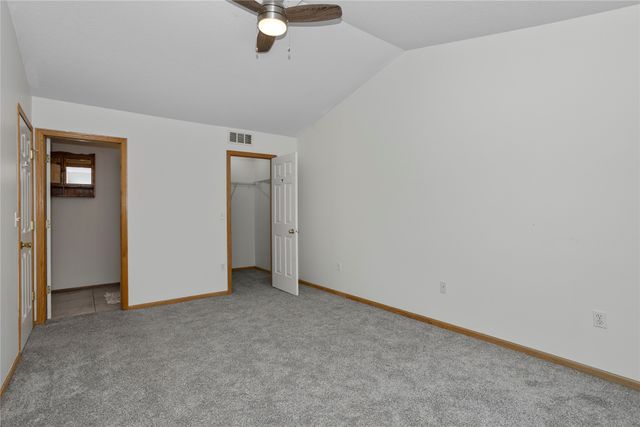2100 Meadow Chase Lane 306, Des Moines, IA 50320