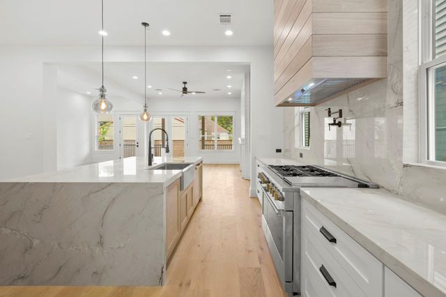 1315 Waverly Street, Houston, TX 77008