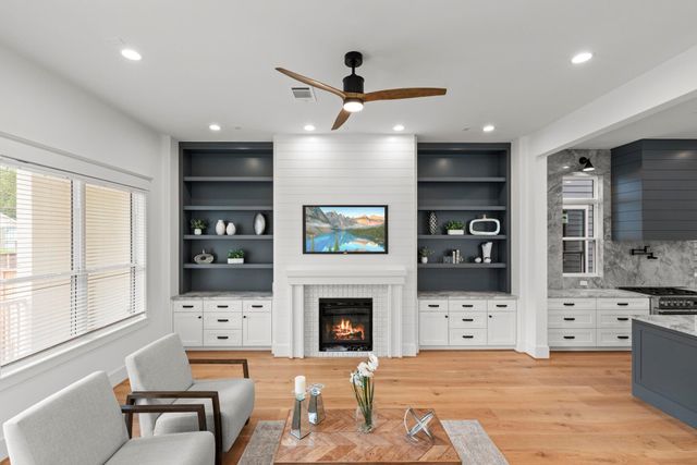 1315 Waverly Street, Houston, TX 77008