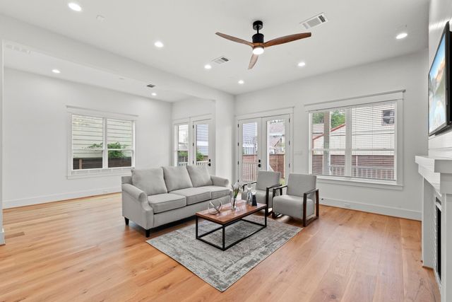 1315 Waverly Street, Houston, TX 77008
