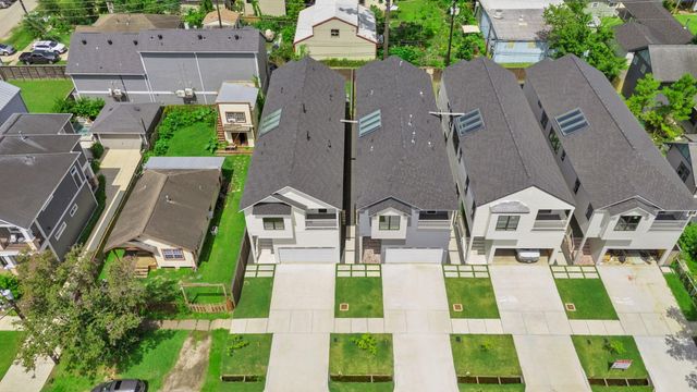 1315 Waverly Street, Houston, TX 77008