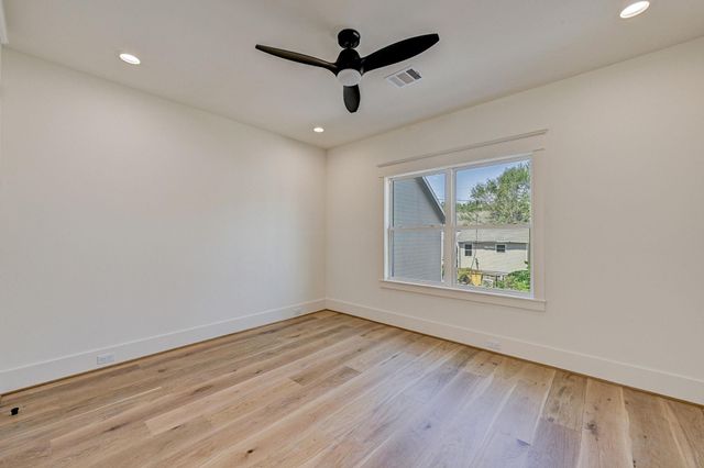 1315 Waverly Street, Houston, TX 77008