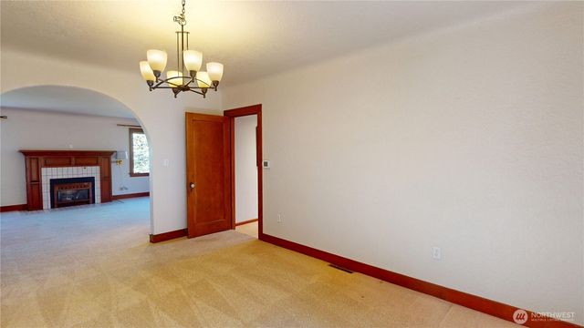 1533 NE Tagholm Road, Poulsbo, WA 98370