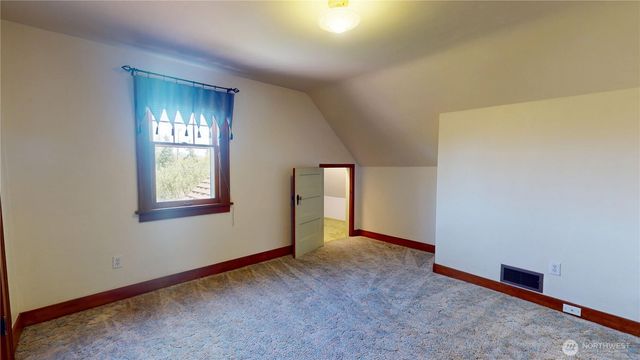 1533 NE Tagholm Road, Poulsbo, WA 98370