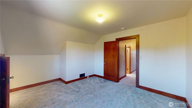 1533 NE Tagholm Road, Poulsbo, WA 98370