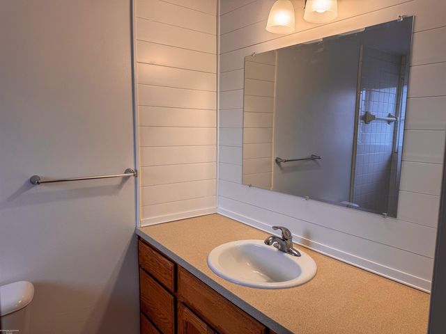 8653 Sterling Street, Center Line, MI 48015