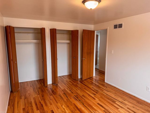 8653 Sterling Street, Center Line, MI 48015