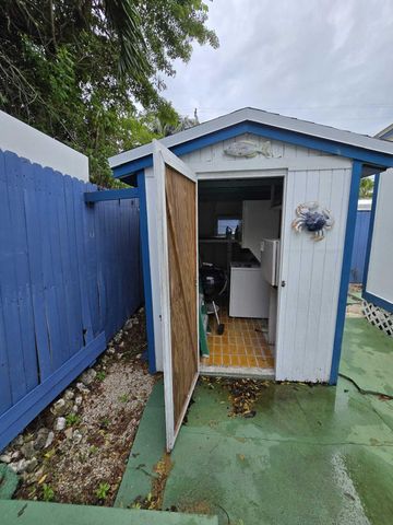 86 Avenue B, Key Largo, FL 33037