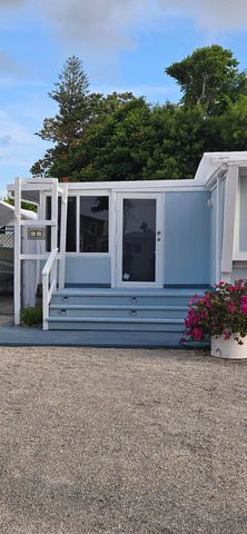 86 Avenue B, Key Largo, FL 33037