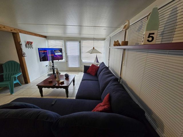 86 Avenue B, Key Largo, FL 33037