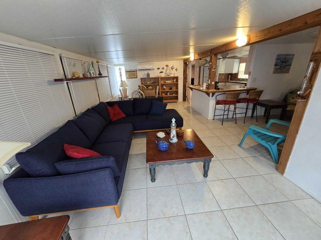 86 Avenue B, Key Largo, FL 33037