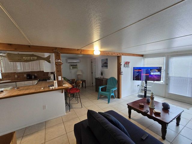 86 Avenue B, Key Largo, FL 33037