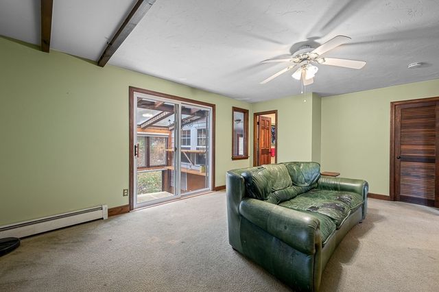 231 Chamberlain Hill Rd, Barre, MA 01005