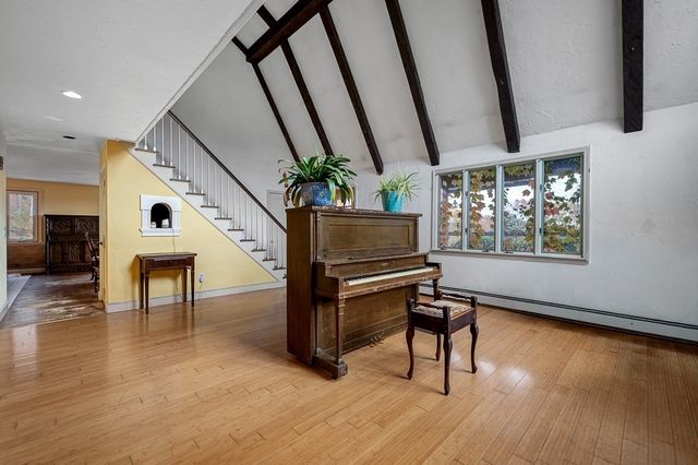 231 Chamberlain Hill Rd, Barre, MA 01005