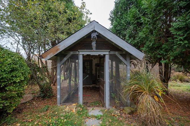 231 Chamberlain Hill Rd, Barre, MA 01005