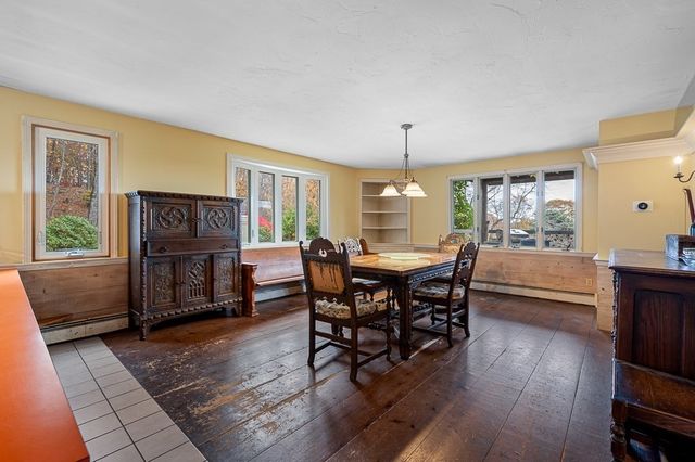 231 Chamberlain Hill Rd, Barre, MA 01005