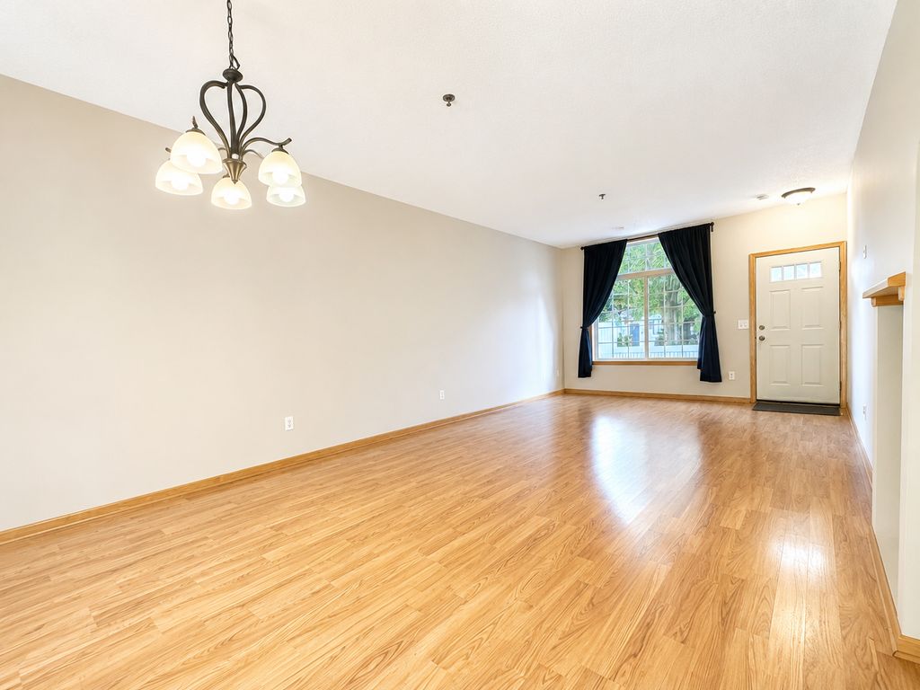 424 Frederick Circle 606, Hastings, MN 55033 — photo 2