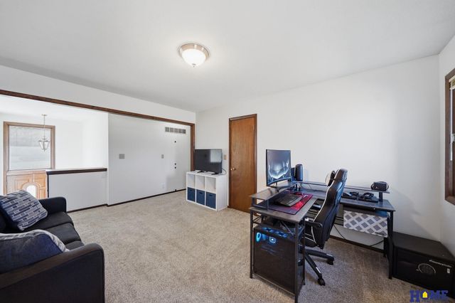 1406 Janice Court, Lincoln, NE 68506