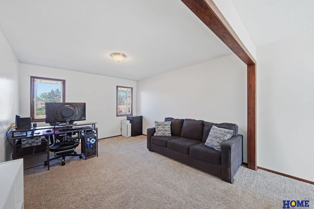 1406 Janice Court, Lincoln, NE 68506