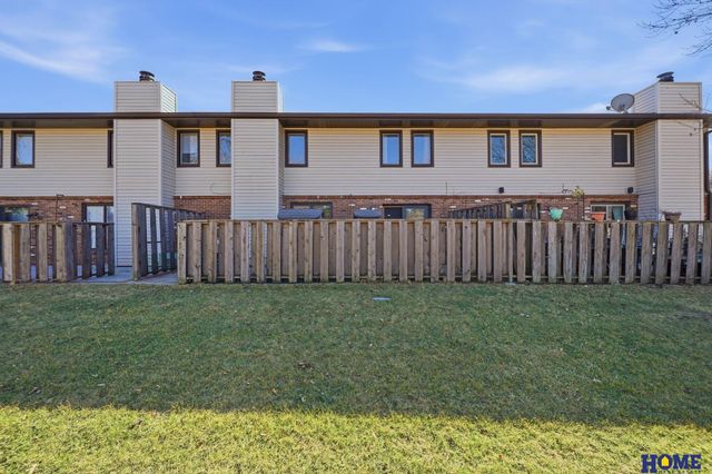 1406 Janice Court, Lincoln, NE 68506
