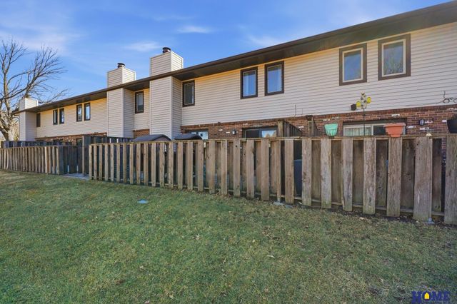 1406 Janice Court, Lincoln, NE 68506