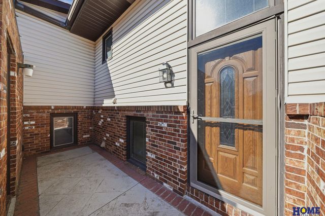 1406 Janice Court, Lincoln, NE 68506
