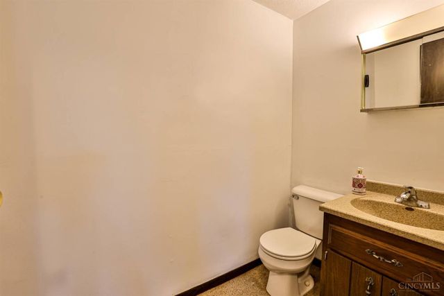 5459 River Road, Fairfield, OH 45014