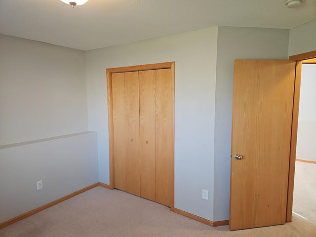 15362 Wintergreen Street NW, Andover, MN 55304