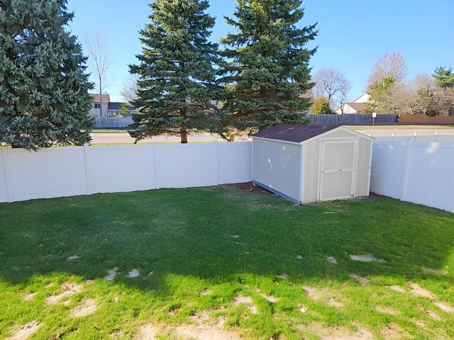 15362 Wintergreen Street NW, Andover, MN 55304