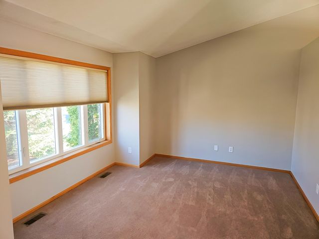 15362 Wintergreen Street NW, Andover, MN 55304