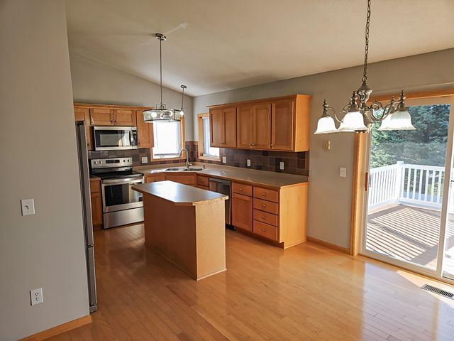 15362 Wintergreen Street NW, Andover, MN 55304