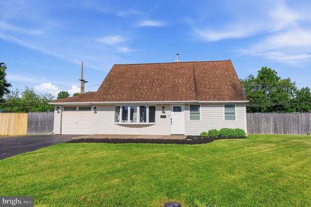 95 CARDINAL RD, Levittown, PA 19057