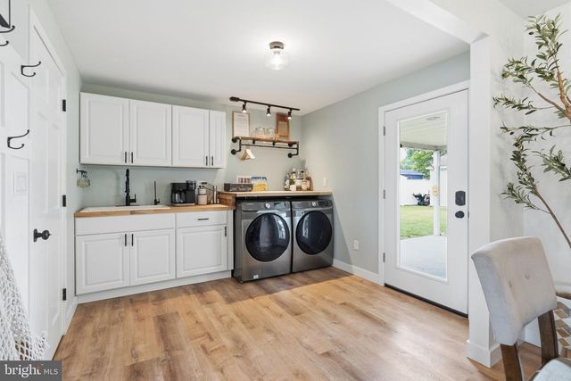95 CARDINAL RD, Levittown, PA 19057