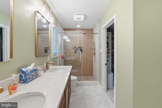 95 CARDINAL RD, Levittown, PA 19057