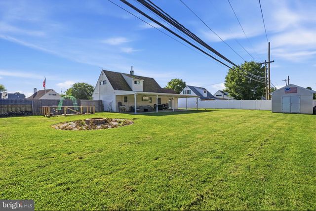 95 CARDINAL RD, Levittown, PA 19057