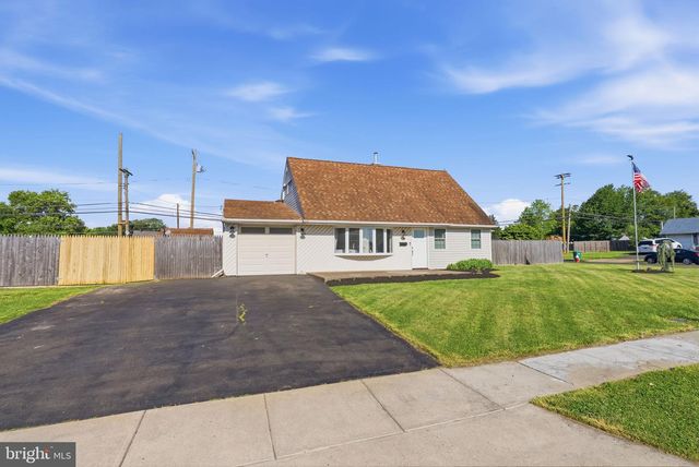 95 CARDINAL RD, Levittown, PA 19057