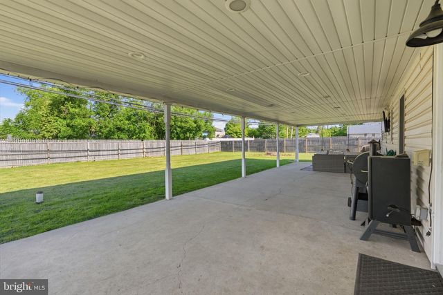 95 CARDINAL RD, Levittown, PA 19057