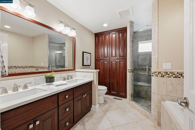 1963 Windward Pt, Discovery Bay, CA 94505