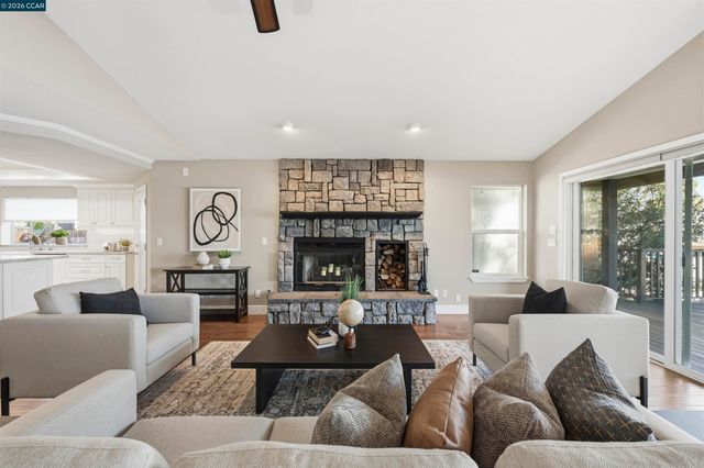 1963 Windward Pt, Discovery Bay, CA 94505