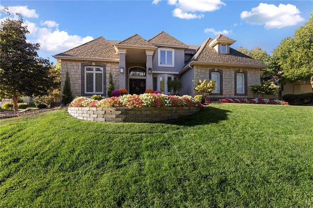 5704 W 148th Terrace, Overland Park, KS 66223