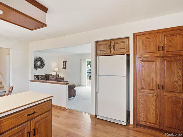 2504 Golden Shores Court, Fenton Charter Township, MI 48430
