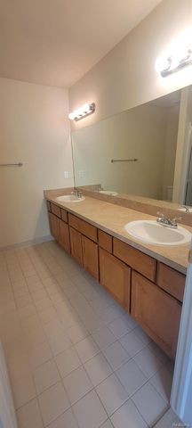 27635 Hidden Oaks Drive, Brownstown Charter Township, MI 48183