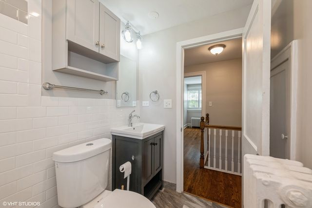 125 S Central Avenue, Highwood, IL 60040