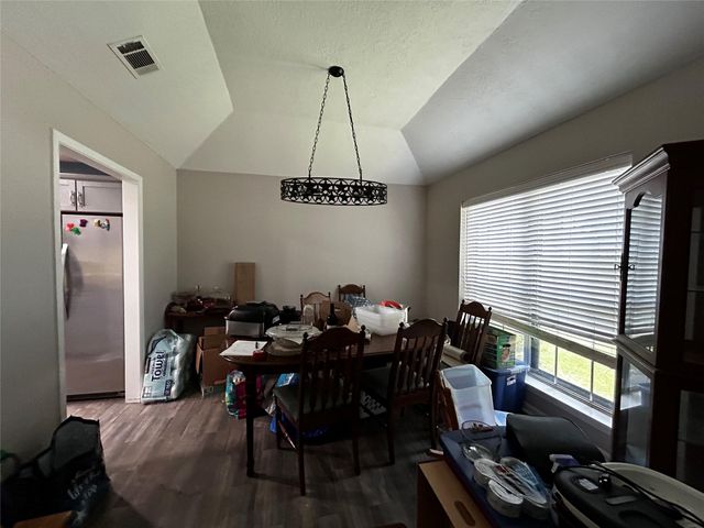 6960 Westgate Drive, Beaumont, TX 77706