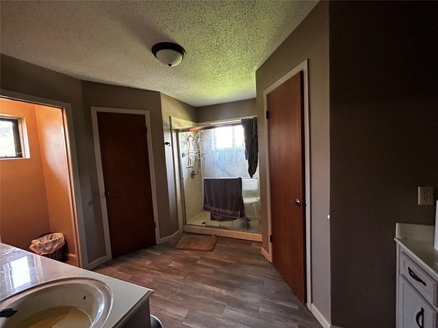 6960 Westgate Drive, Beaumont, TX 77706