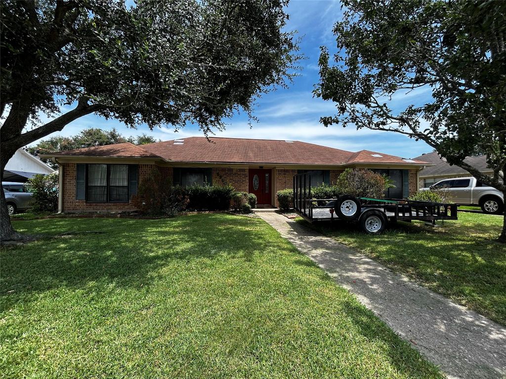 6960 Westgate Drive, Beaumont, TX 77706