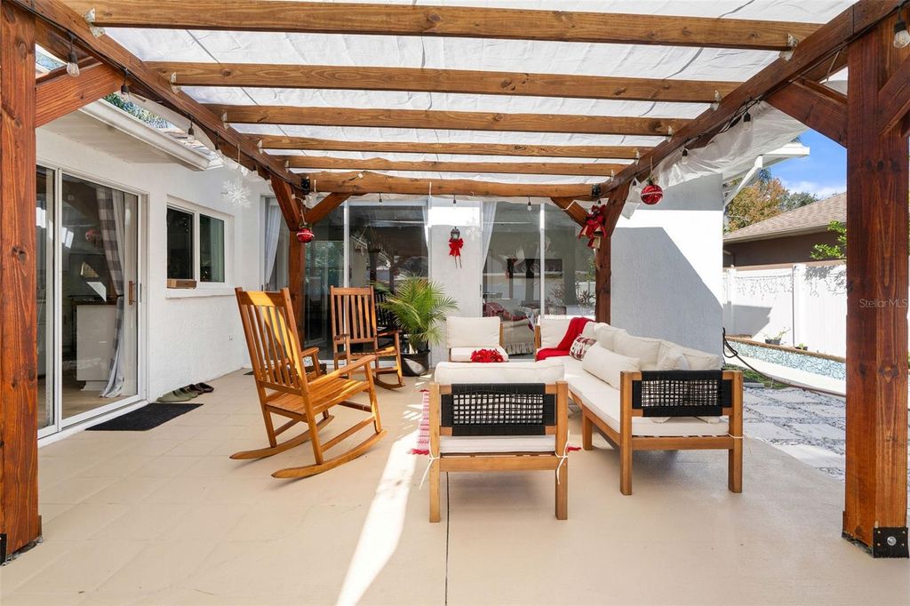 Image 23 of property listing at 15101 REDVALE DRIVE, Tampa, FL 33625