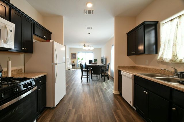 5817 Gaston Street, Houston, TX 77016