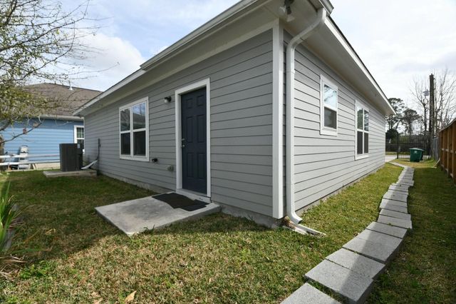 5817 Gaston Street, Houston, TX 77016