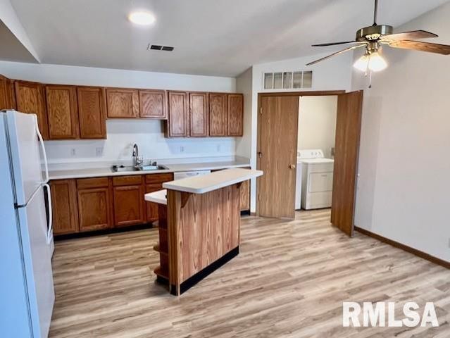 1327 W COVINGTON Court, Peoria, IL 61614